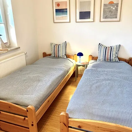 Chausseestrasse App 01 보른