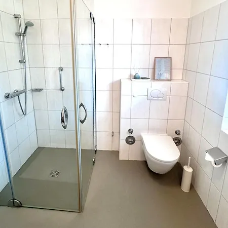 Chausseestrasse App 01 *