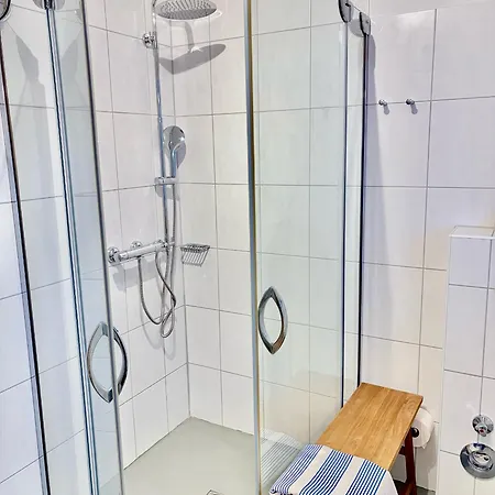 Chausseestrasse App 01